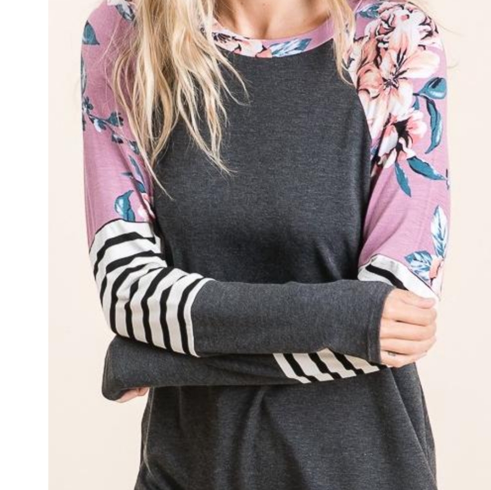 π New Color Block Long Sleeve Top - Picture 1 of 1